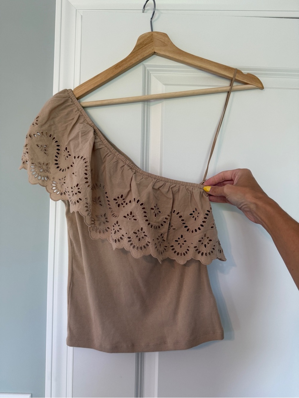 Women’s One-Shoulder Eyelet Ruffle Top - Tan